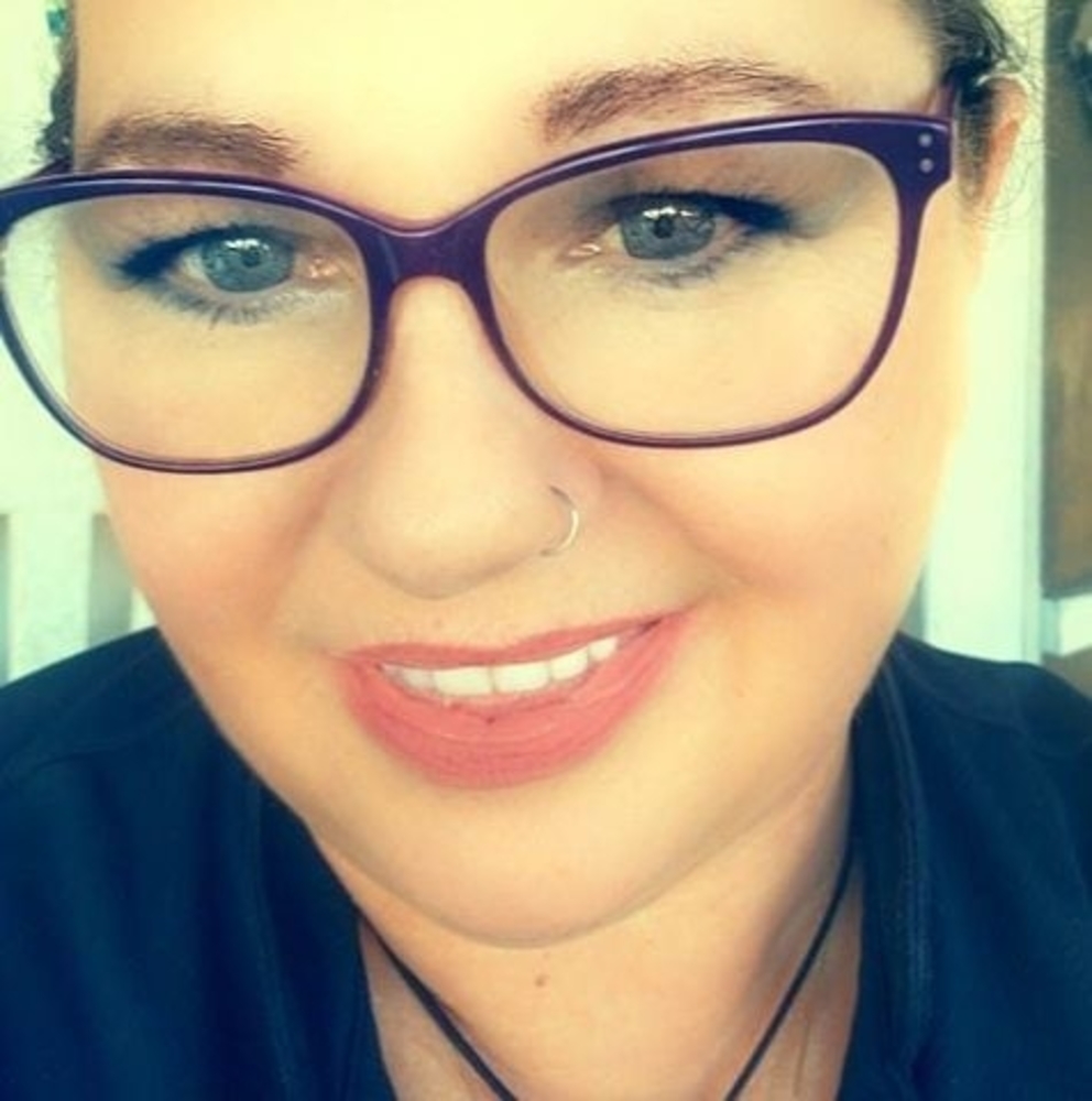 Meet your Posher, Denise